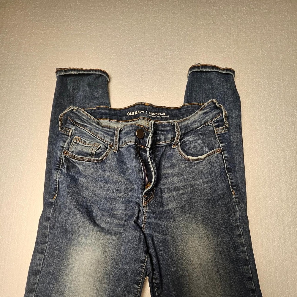 Old Navy Rockstar Mid Rise Jeans Size 6